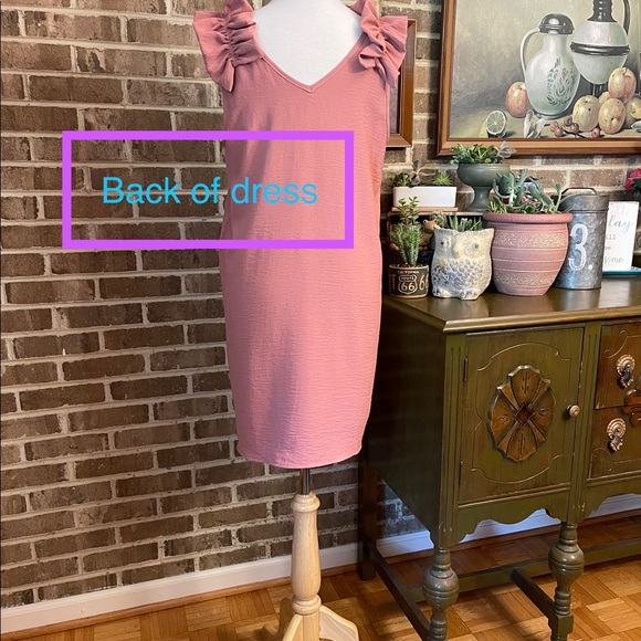 Boutique Shift Dress - Picture 6 of 7